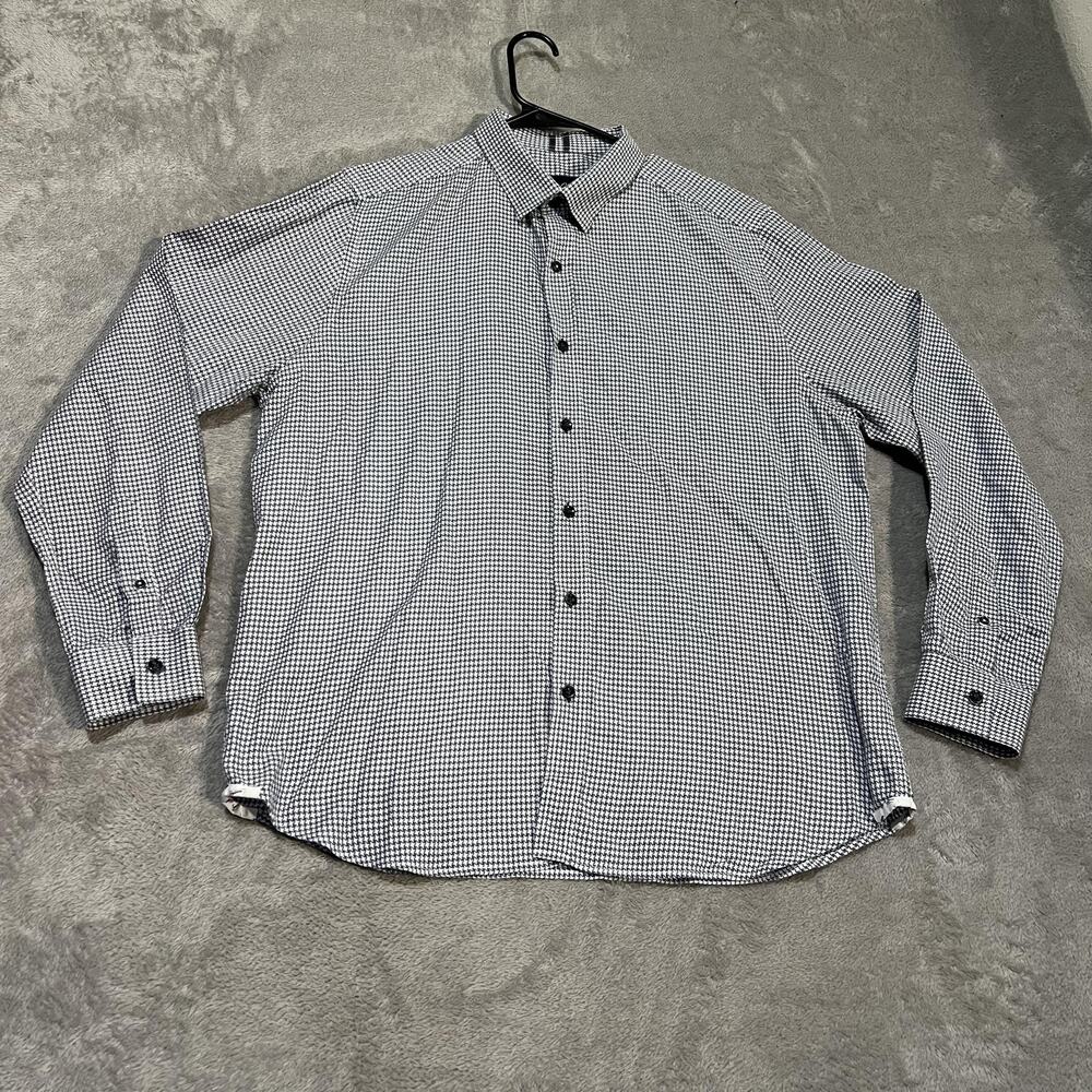 Robert Graham Shirt Mens XL Blue White Tailored Fit Modern Americana Button Up